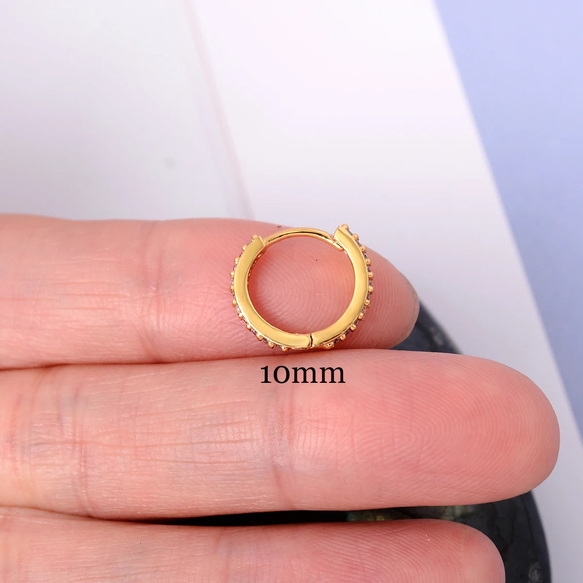 1 Pcs Fashion Exquisite Crystal Zircon Hoop Earrings for Women Rainbow Cartilage Helix Tragus Earring Stud Body Piercing Jewelry