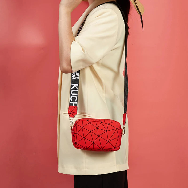 Yogodlns Fashion Laser Shoulder Messenger Bag Female Small Square Bag PU Leather Crossbody Bag Trendy New Satchel Bag Bolsa