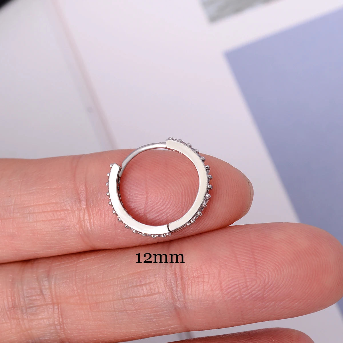 1 Pcs Fashion Exquisite Crystal Zircon Hoop Earrings for Women Rainbow Cartilage Helix Tragus Earring Stud Body Piercing Jewelry