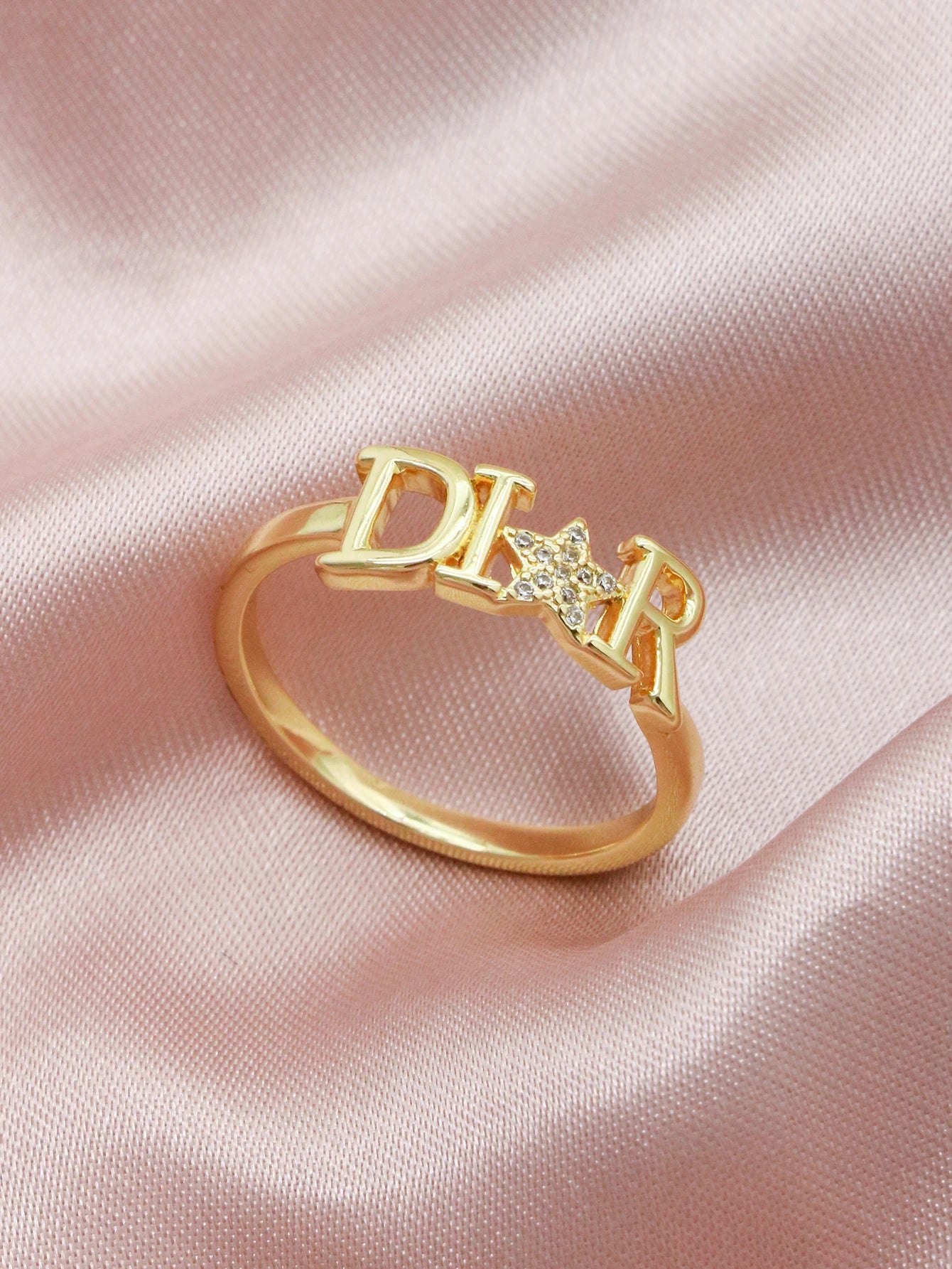 1 Piece New Zircon Letter D Ring for Women Girls Exquisite Fashion Stainless Steel Star Ring Wedding Party Jewelry Gifts