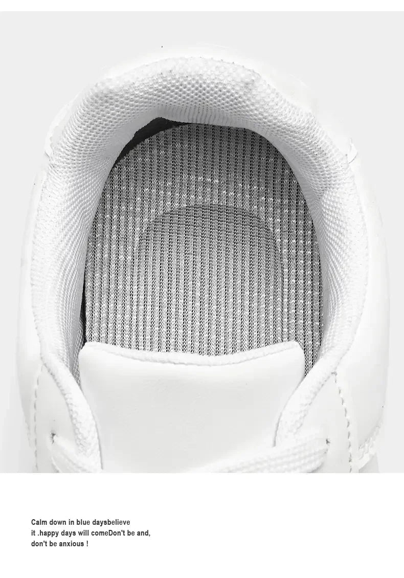 New Solid Color Fashion High Quality Men's Outdoor Walking Vulcanized Shoes Sneakers Casual Shoes Comfortable Lace-up