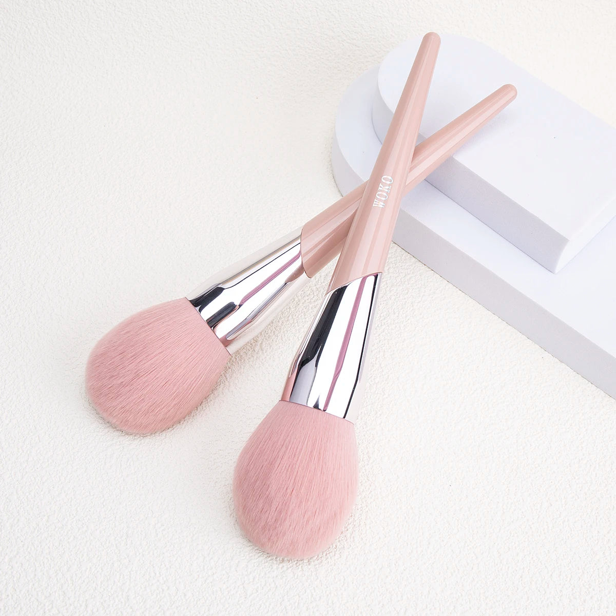 100# Large Powder Make Up Brush Big Powder Bronzer Brush Fluffy Pink Synthetic Hair Face Contour Bronzer Powder Makeup Tool