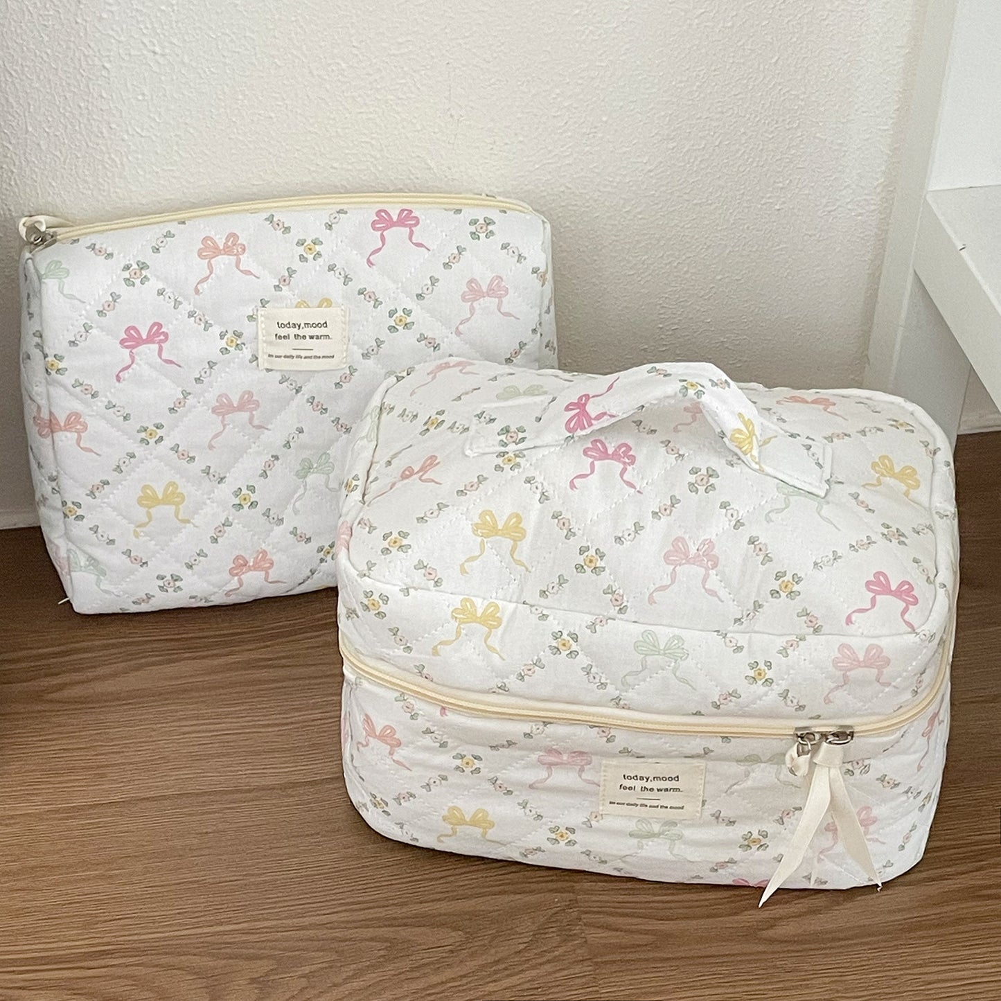 Colorful Bowknot Sweet Style Portable Large Capacity Portable Storage Bag