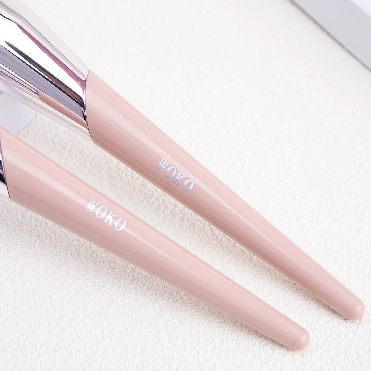 100# Large Powder Make Up Brush Big Powder Bronzer Brush Fluffy Pink Synthetic Hair Face Contour Bronzer Powder Makeup Tool