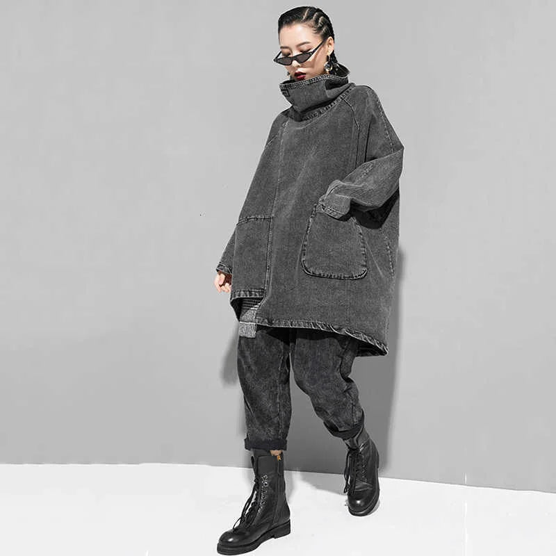 [EAM] Loose Fit Black Denim Big Size Sweatshirt New High Collar Long Sleeve Women Big Size Fashion Spring Autumn 2024 1K166